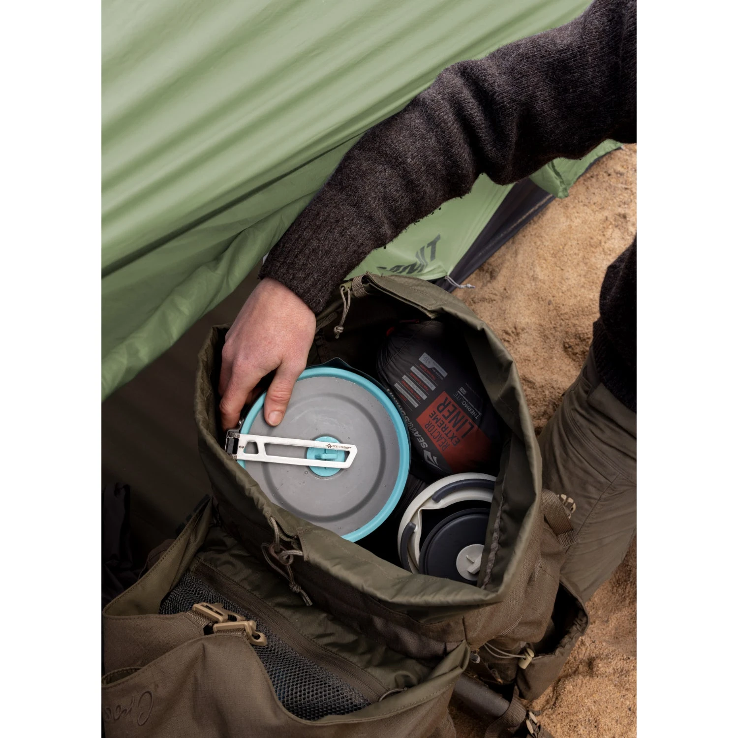 Sea To Summit Frontier Collapsible 2.2L Pouring Pot 9 Sea To Summit Frontier Collapsible 2.2L Pouring Pot - Image 9